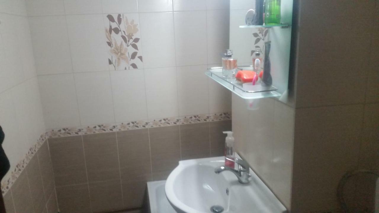 Ferienwohnung Sfanta Ecaterina - Garsoniera Alba Iulia Exterior foto